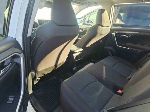 Used 2023 Toyota RAV4 XLE w/ Convenience Package image 10