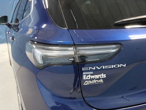 Used 2023 Buick Envision Avenir image 37
