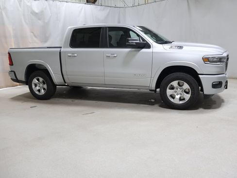New 2026 RAM 1500 4x4 Crew Cab image 6