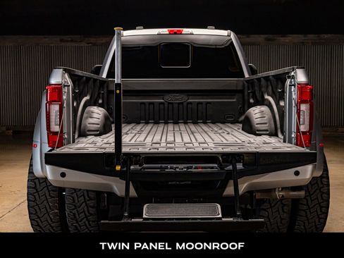 Used 2022 Ford F450 Limited w/ FX4 Off-Road Package image 8