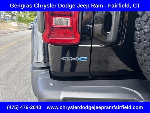 Used 2022 Jeep Wrangler Unlimited Rubicon 4xe w/ Steel Bumper Group AWD/4WD image 19