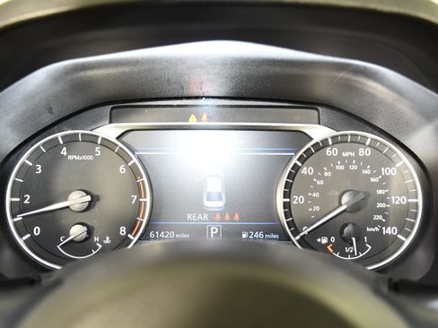 Used 2024 Nissan Altima 2.5 SV FWD image 19