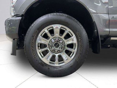 Used 2022 Ford F250 Limited w/ FX4 Off-Road Package AWD/4WD image 81