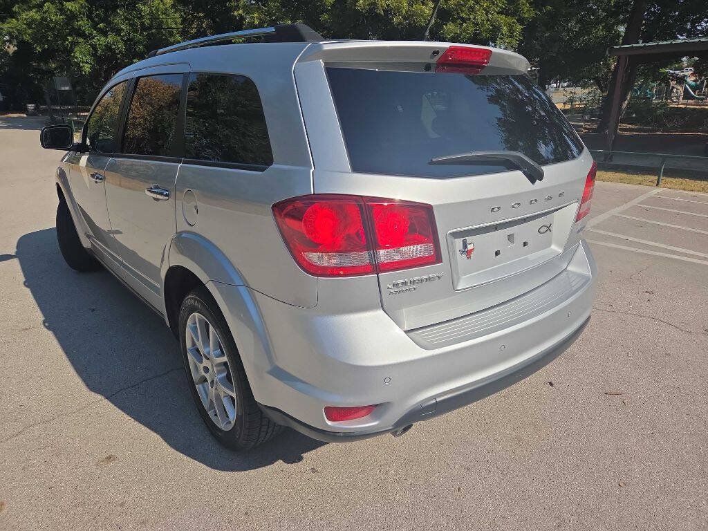 Used 2013 Dodge Journey Crew w/ Flexible Seating Group AWD/4WD image 4
