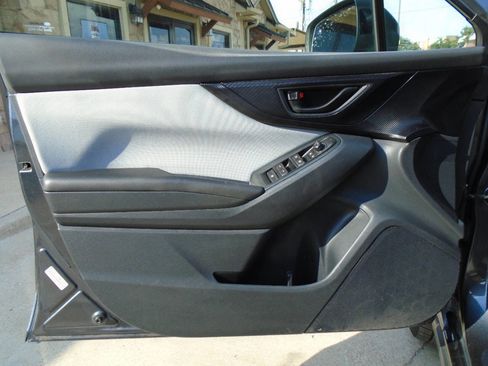 Used 2018 Subaru Crosstrek 2.0i Premium w/ Moonroof Package image 28