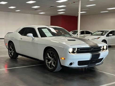 Used 2016 Dodge Challenger SXT Plus image 12