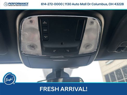 Used 2021 Jeep Grand Cherokee Laredo image 23
