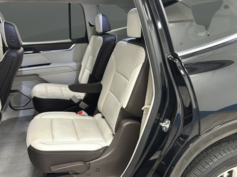 Used 2024 GMC Acadia Denali w/ Super Cruise Package AWD/4WD image 22