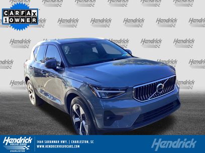 Certified 2023 Volvo XC40 B4 Plus w/ Protection Package Premier