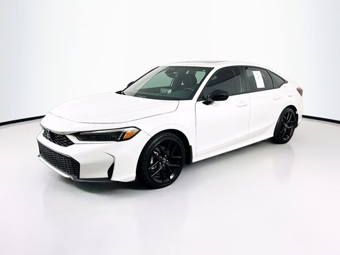 Used 2025 Honda Civic Sport image 3