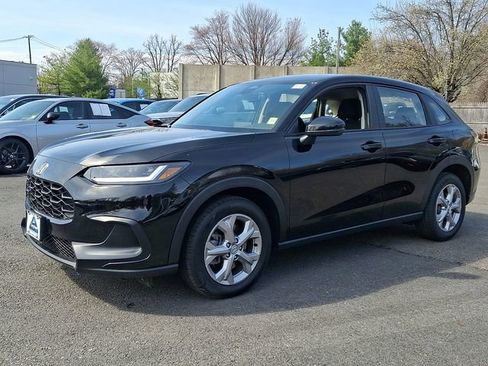 Certified 2023 Honda HR-V LX image 3