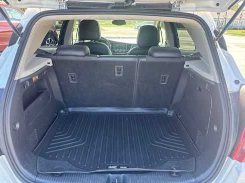Used 2020 Buick Encore Preferred FWD image 38