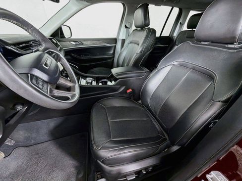 Used 2023 Jeep Grand Cherokee 4WD 4xe w/ Luxury Tech Group II image 2