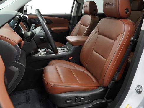 Used 2019 Chevrolet Traverse High Country w/ LPO, Floor Liner Package AWD/4WD image 6