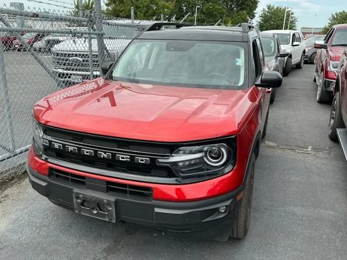 Used 2024 Ford Bronco Sport Outer Banks w/ Tech Package AWD/4WD image 3
