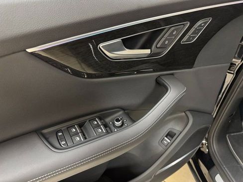 Used 2025 Audi Q7 3.0T Premium Plus w/ Premium Plus Package image 7