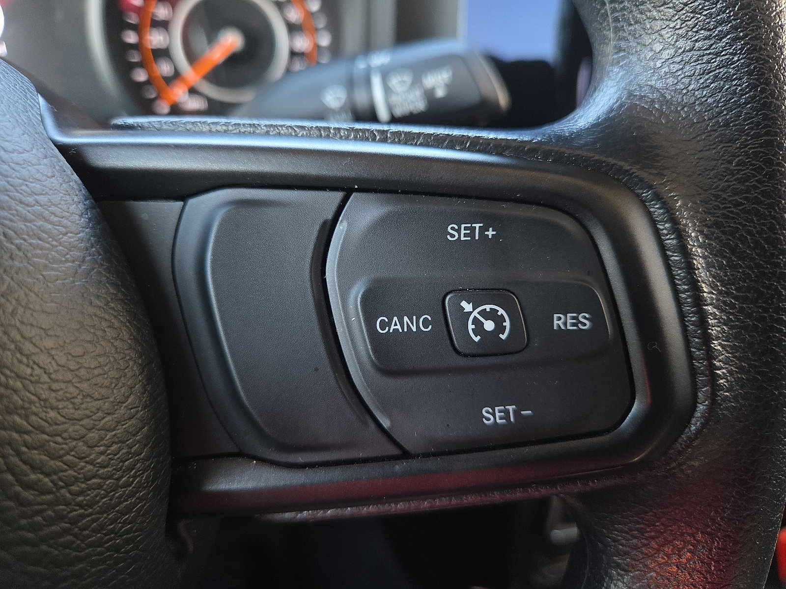 Used 2025 Jeep Gladiator Sport AWD/4WD image 17