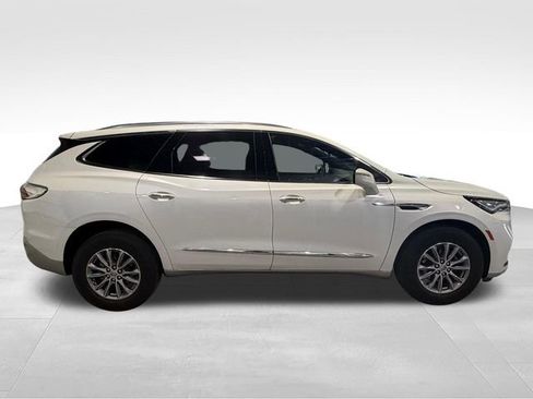 Used 2023 Buick Enclave Essence FWD image 8
