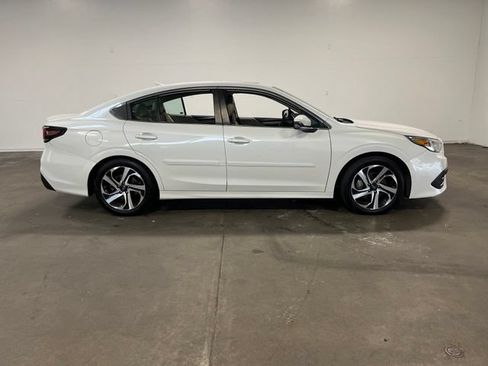 Used 2022 Subaru Legacy Limited AWD/4WD image 2