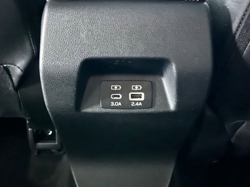 Used 2024 Subaru Crosstrek 2.5i Limited w/ Crosstrek Mirror Package image 22