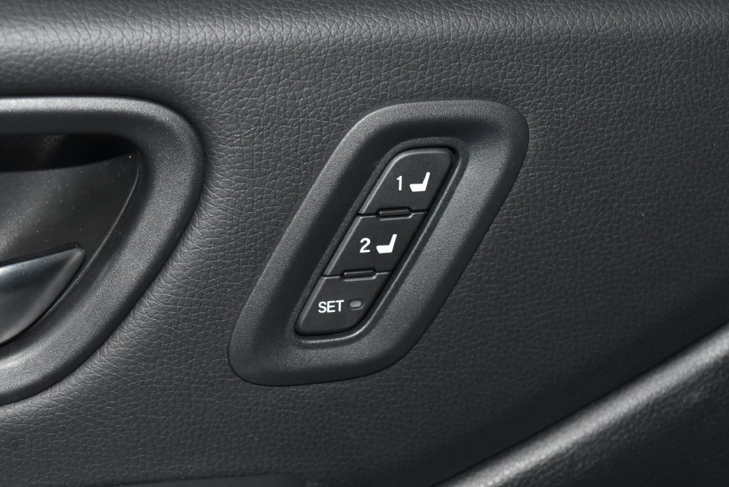 Certified 2025 Honda Pilot EX-L image 5