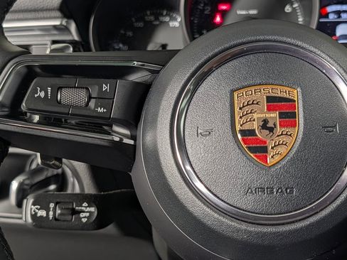 Certified 2026 Porsche Macan image 36