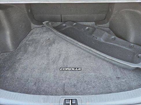 Used 2024 Toyota Corolla LE FWD image 6