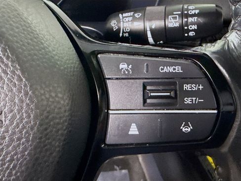 Used 2023 Honda HR-V EX-L image 15