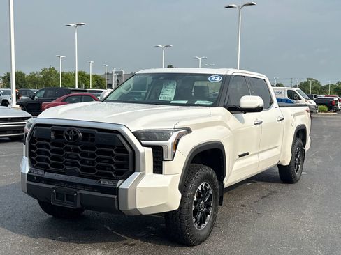 Used 2023 Toyota Tundra Limited AWD/4WD image 7