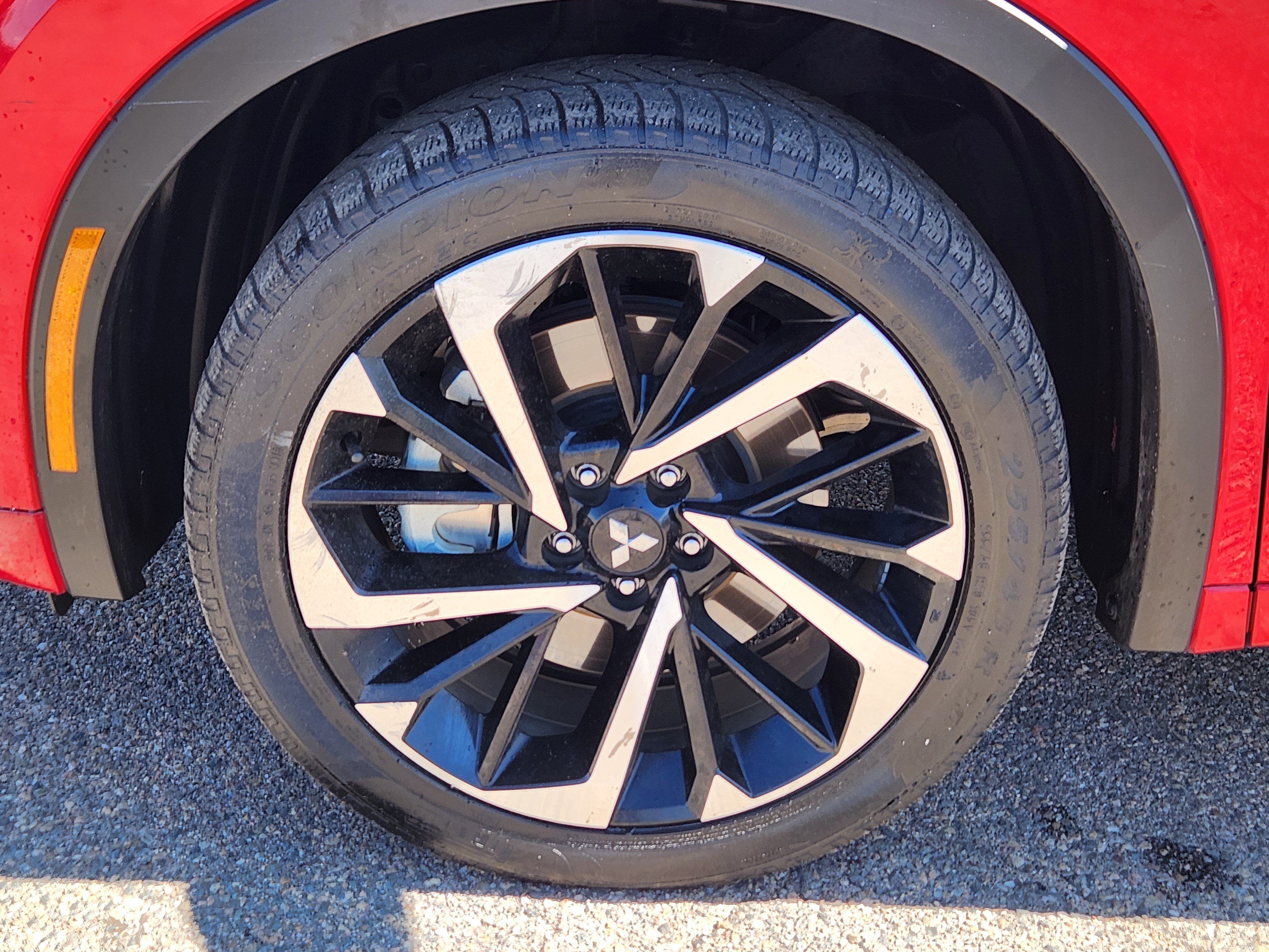 Used 2025 Mitsubishi Outlander SEL AWD/4WD image 7
