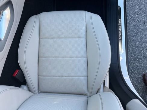 Certified 2025 Mercedes-Benz GLS 450 4MATIC image 37