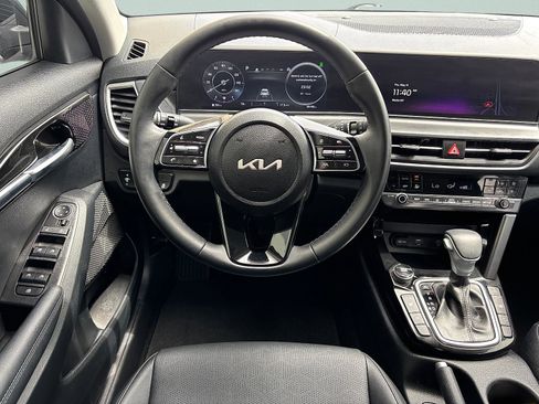 Used 2024 Kia Seltos EX AWD/4WD image 31