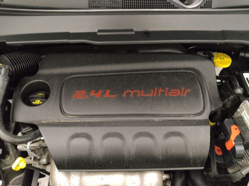 Used 2022 Jeep Compass Latitude AWD/4WD image 30