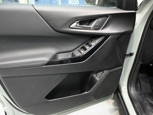 New 2026 Chevrolet Equinox LT w/ Convenience Package II image 25