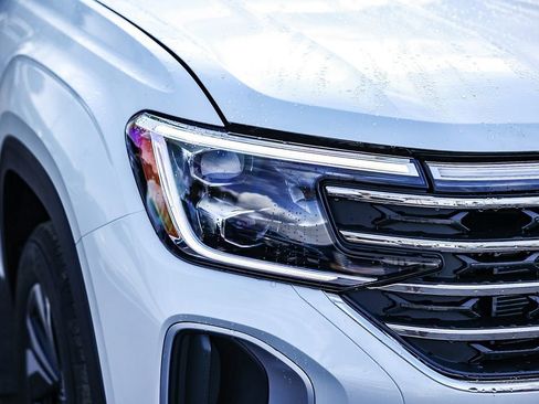 New 2026 Volkswagen Atlas SE image 14