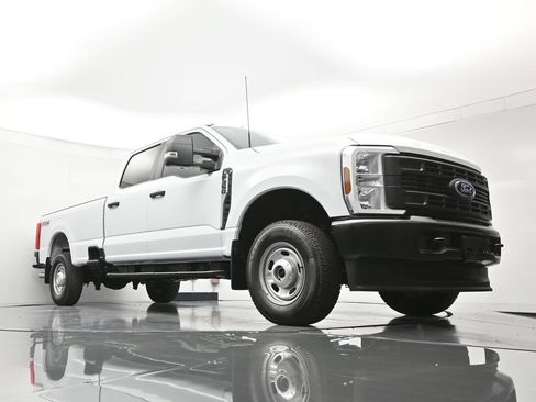 New 2026 Ford F350 4x4 Crew Cab Super Duty image 38
