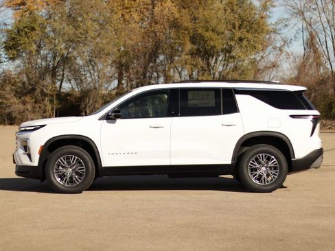 New 2026 Chevrolet Traverse LT FWD image 4