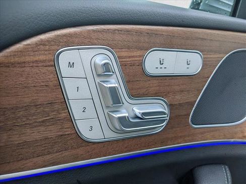 Certified 2025 Mercedes-Benz GLE 350 4MATIC image 3