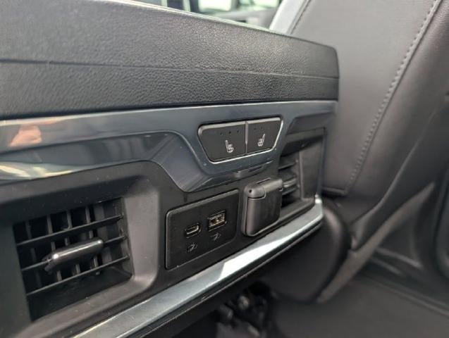 Used 2021 GMC Sierra 2500 AT4 w/ AT4 Premium Plus Package AWD/4WD image 18