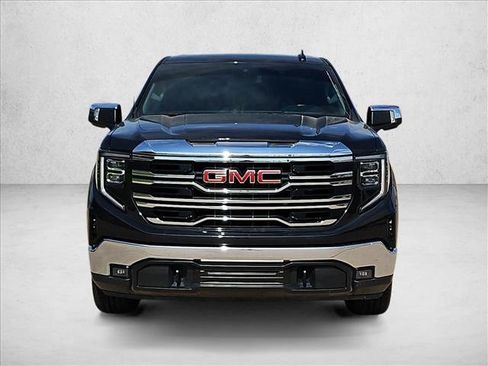 Used 2024 GMC Sierra 1500 SLT AWD/4WD image 2