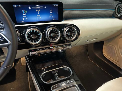 Certified 2025 Mercedes-Benz CLA 250 4MATIC image 30