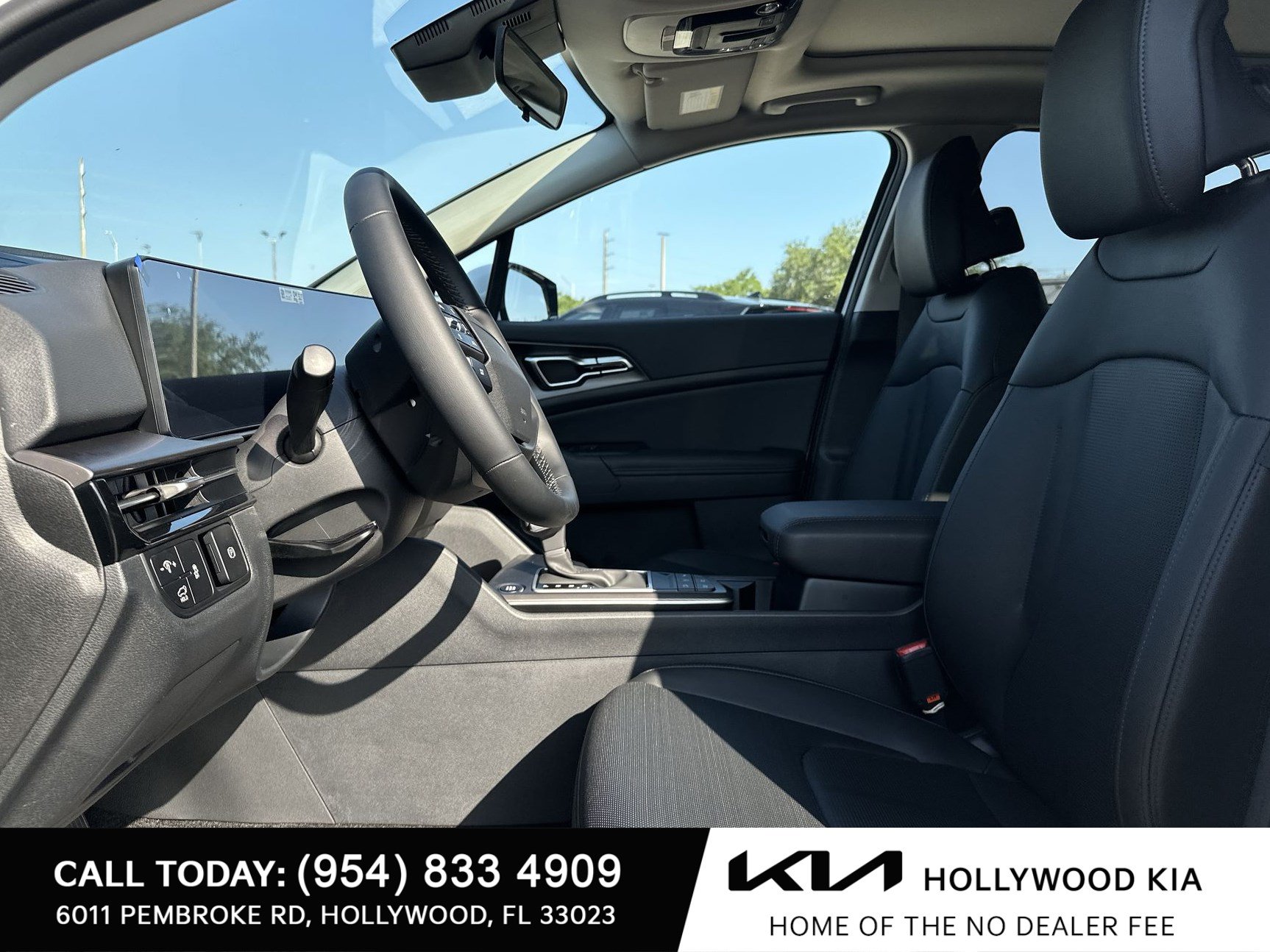 New 2026 Kia Sportage SX FWD image 15