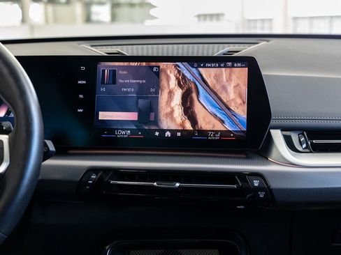 Used 2025 BMW X1 xDrive28i image 12