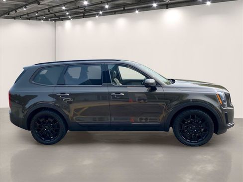 Used 2021 Kia Telluride SX w/ SX Prestige Package AWD/4WD image 8