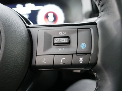 Certified 2024 Nissan Pathfinder Platinum w/ Cargo Package image 29