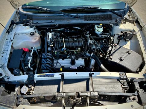 Used 2005 Buick Le Sabre Custom FWD image 30
