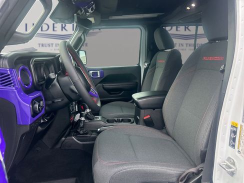 Used 2024 Jeep Wrangler Rubicon w/ XTREMEE 35" Tire Package image 10