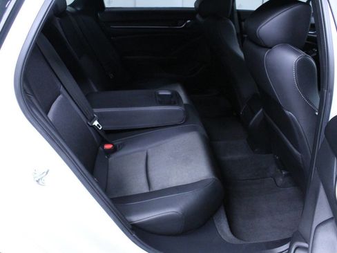 Used 2020 Honda Accord Sport image 31