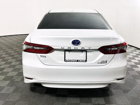 Used 2023 Toyota Camry XLE FWD image 4