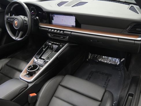 Used 2020 Porsche 911 Carrera image 13